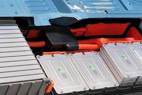 德昌宽裕高价叉车蓄电池回收-锂电池有人回收吗-收废弃叉车蓄电池